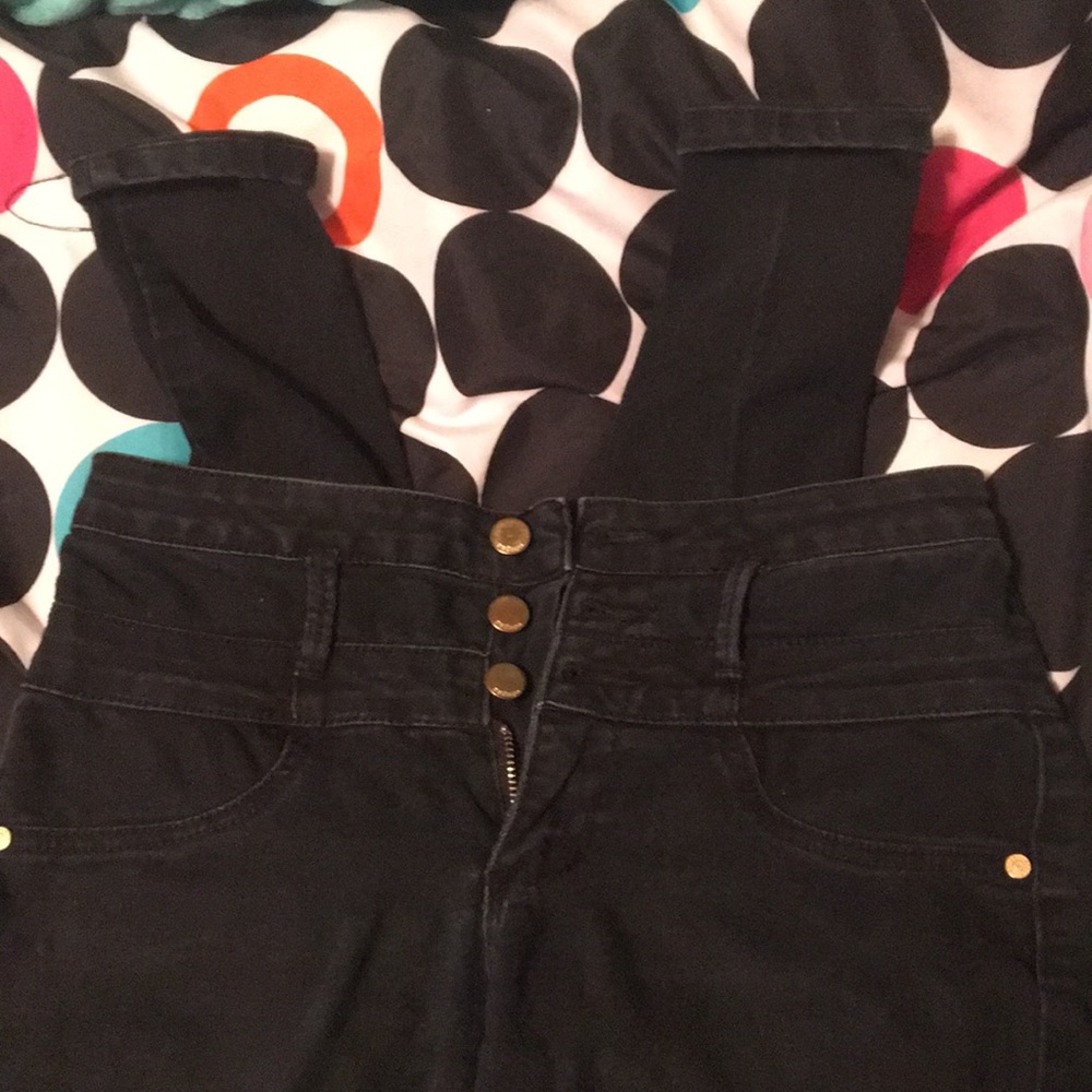 Black high waisted skinny jeans!